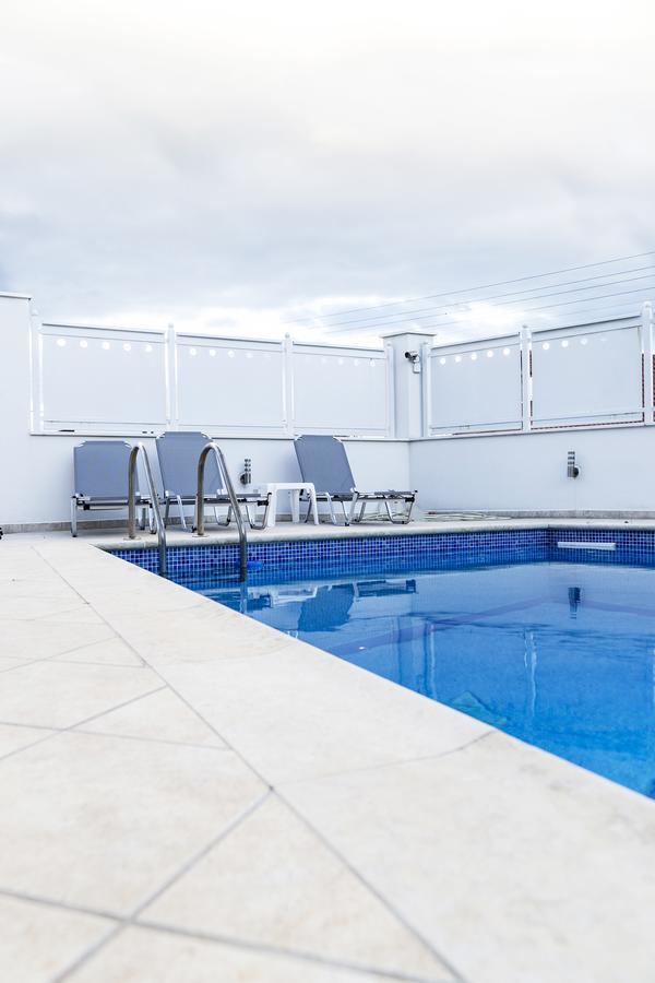 Apartment D'irene-near Athens Airport , 200 Meters From The Davis