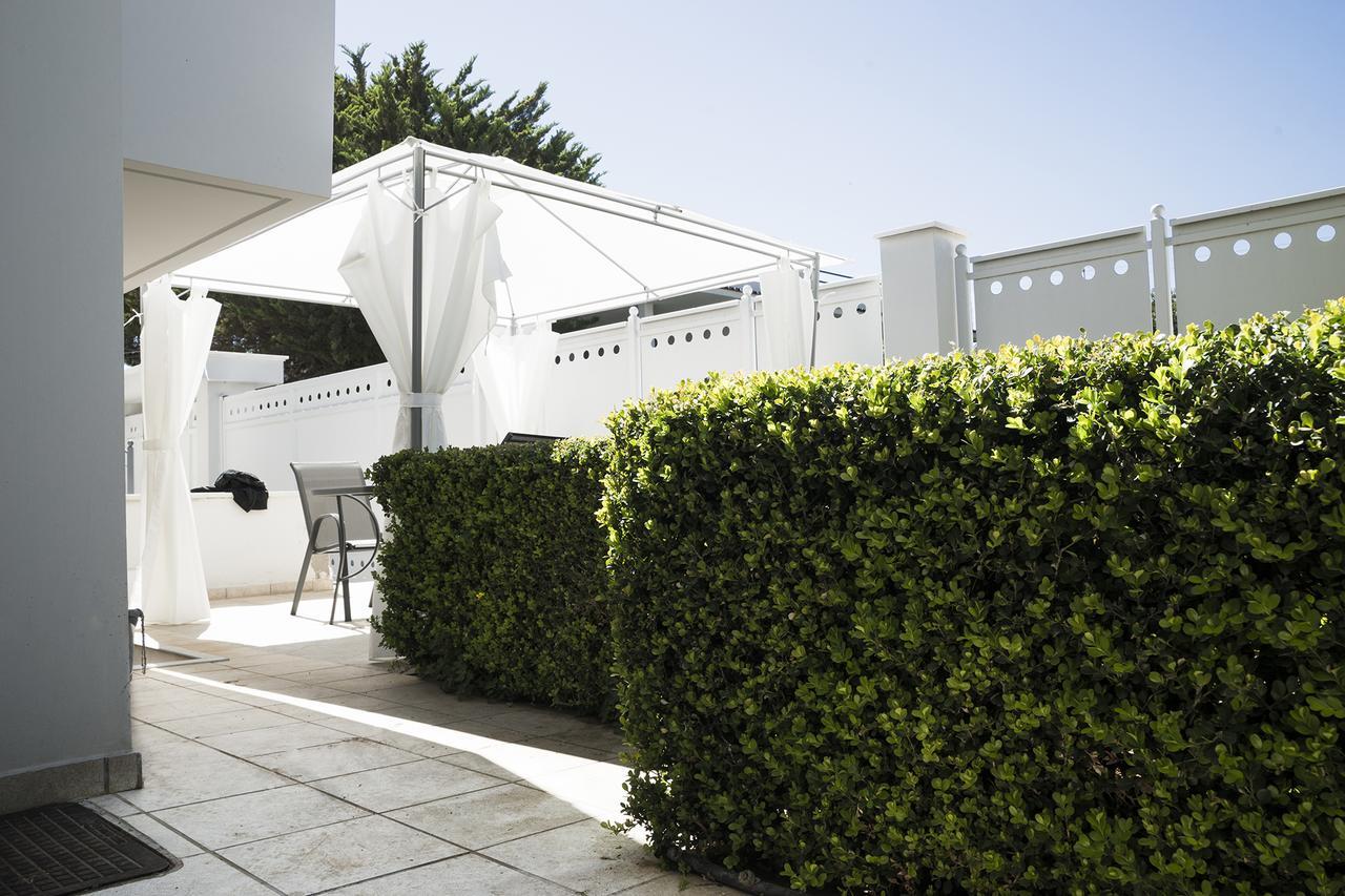 D'irene-near Athens Airport , 200 Meters From The Davis