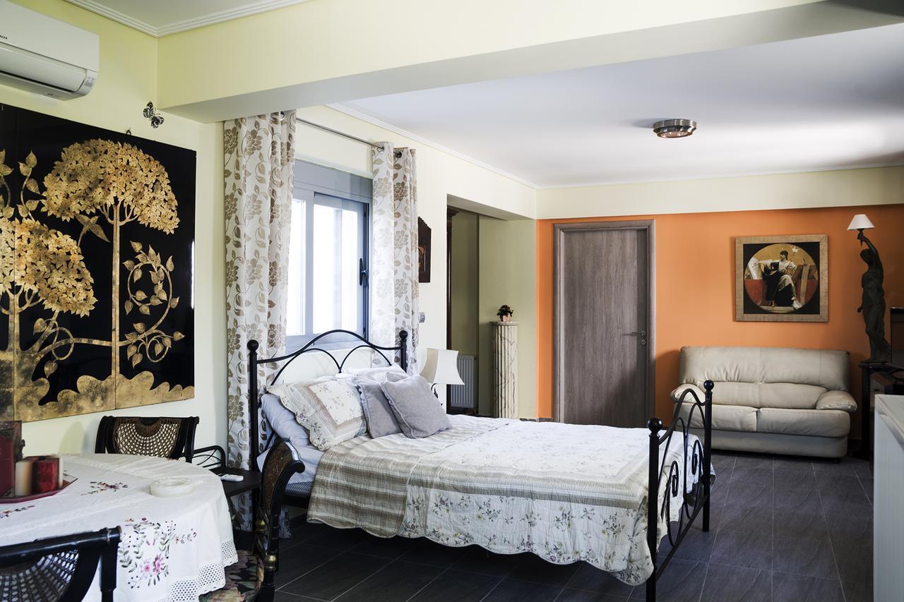 Apartment D'irene-near Athens Airport , 200 Meters From The Davis
