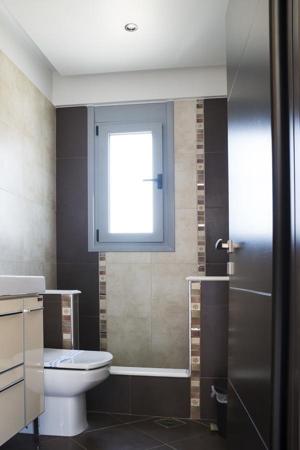 D'irene-near Athens Airport , 200 Meters From The Davis * Artemida (Attica)