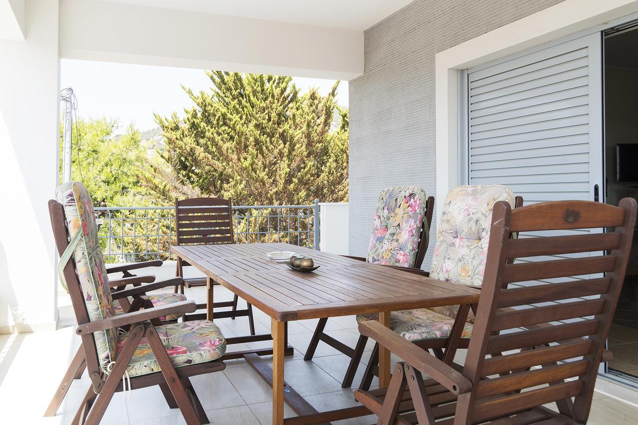 D'irene-near Athens Airport , 200 Meters From The Davis * Artemida (Attica)