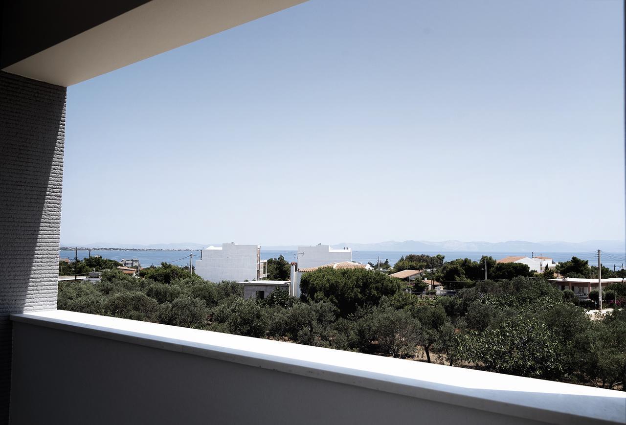 Apartment D'irene-near Athens Airport , 200 Meters From The Davis