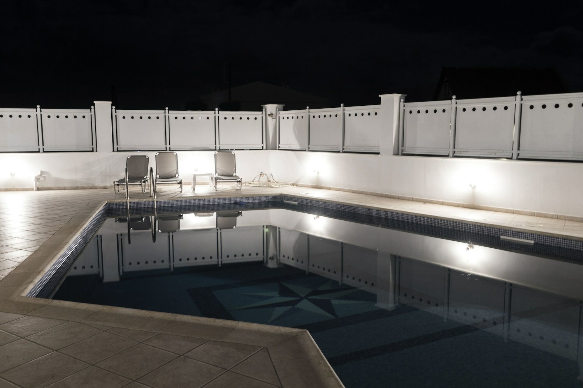 D'irene-near Athens Airport , 200 Meters From The Davis Artemida (Attica)